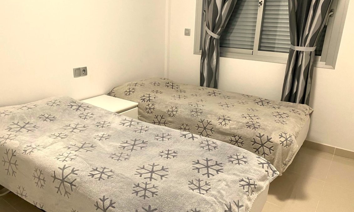 Wiederverkauf - Bungalow -
Orihuela Costa - Costa Blanca