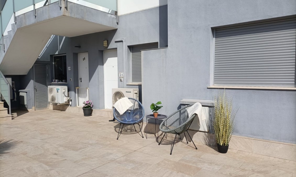 Wiederverkauf - Bungalow -
Orihuela Costa - Costa Blanca