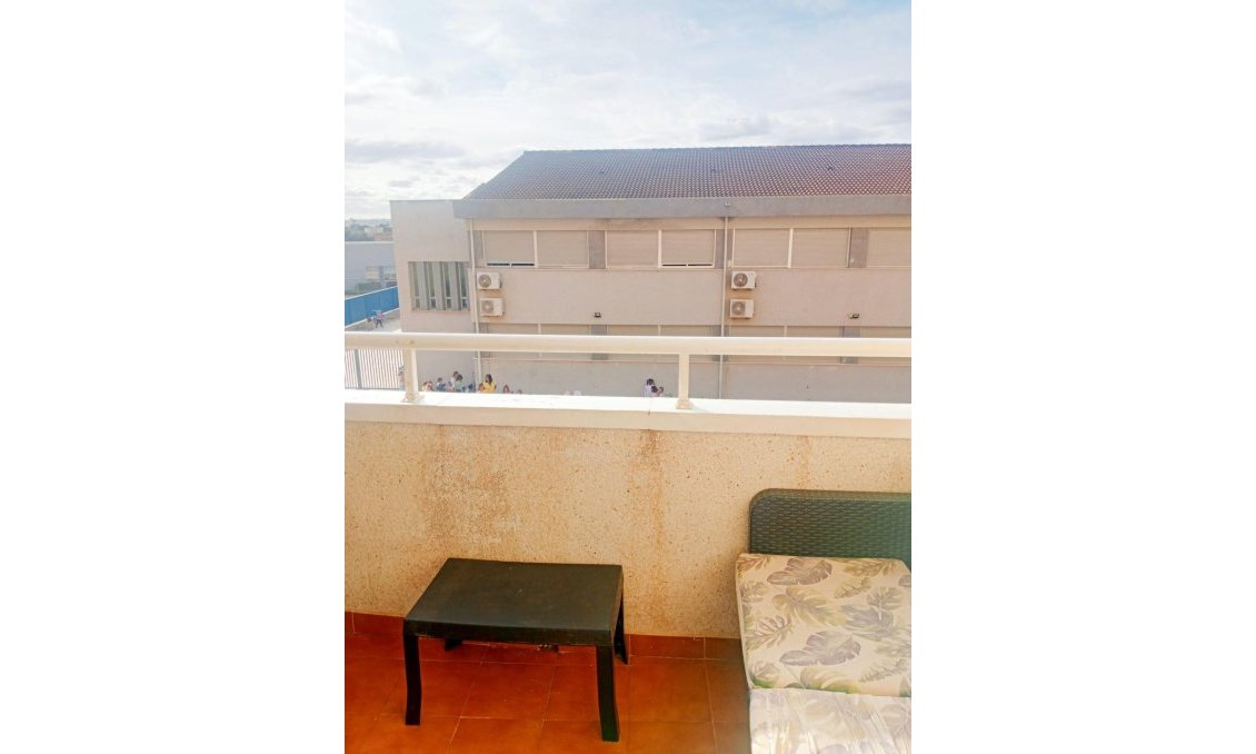 Segunda mano - Apartamento -
Torrevieja - Centro