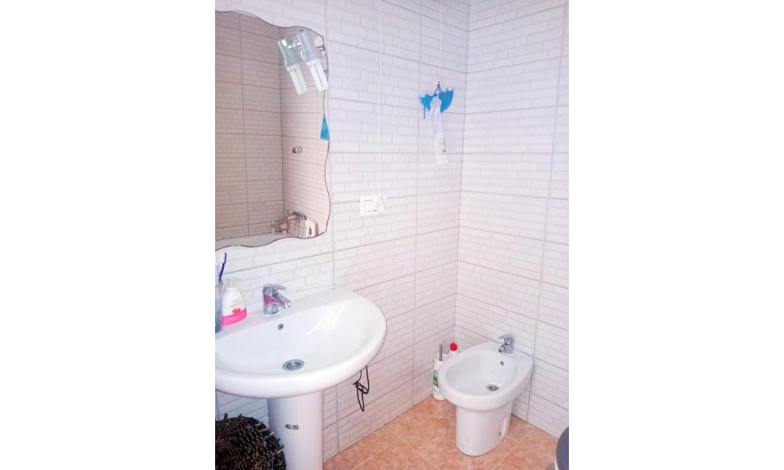 Segunda mano - Apartamento -
Torrevieja - Centro