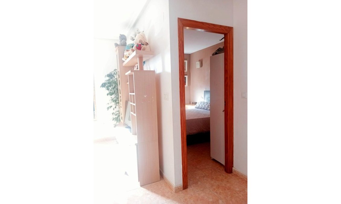Segunda mano - Apartamento -
Torrevieja - Centro