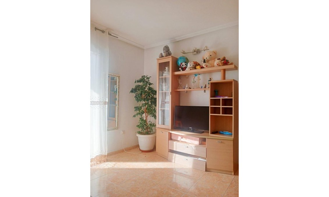 Segunda mano - Apartamento -
Torrevieja - Centro