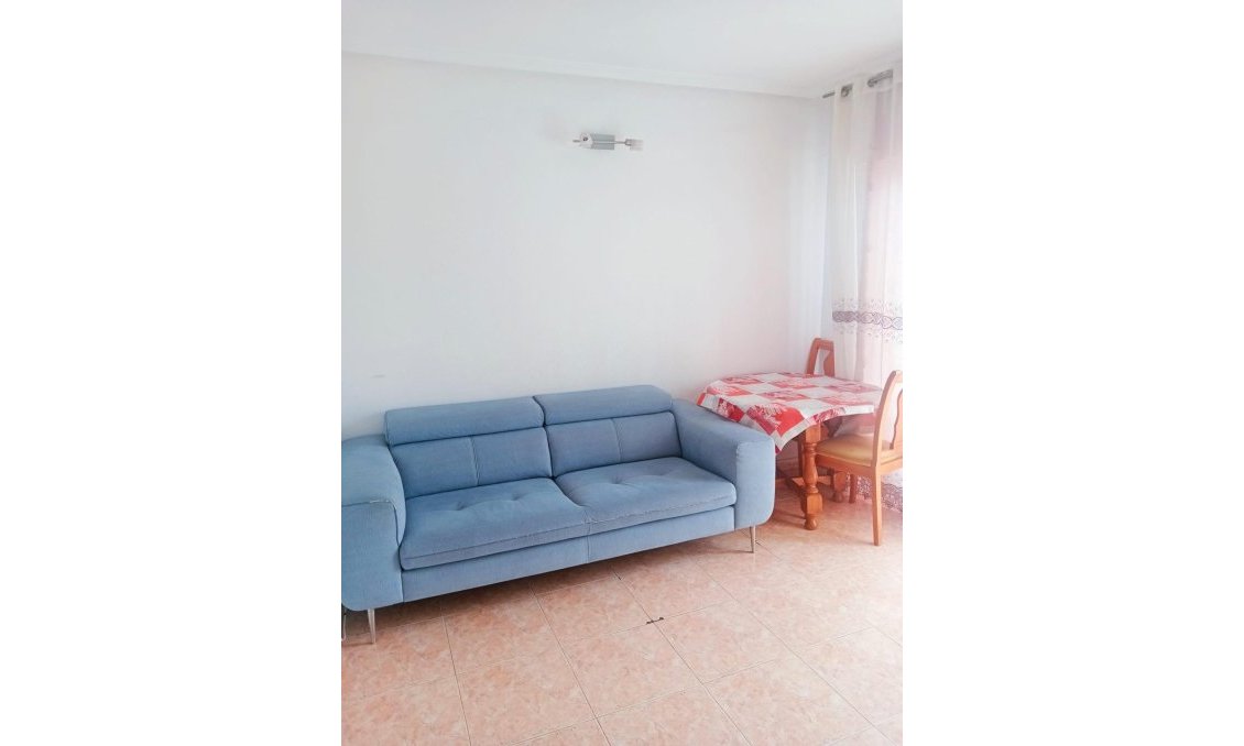 Segunda mano - Apartamento -
Torrevieja - Centro