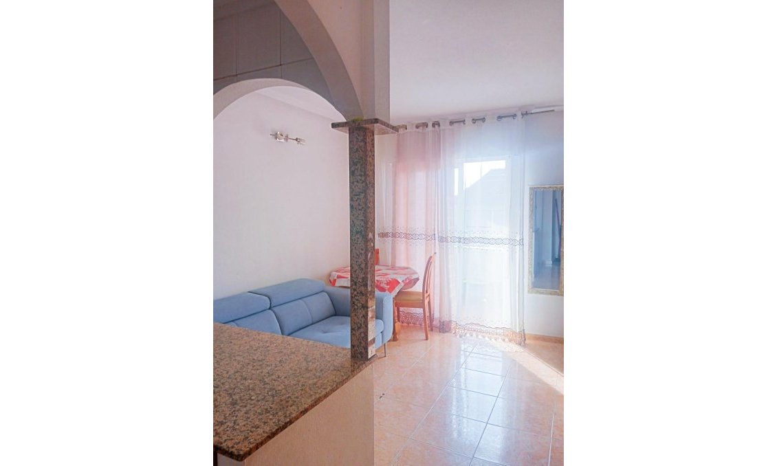 Segunda mano - Apartamento -
Torrevieja - Centro
