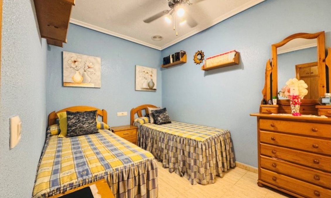 Segunda mano - Apartamento -
La Mata - Costa Blanca