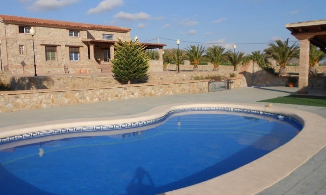 Revente - Villa -
Aspe - Inland