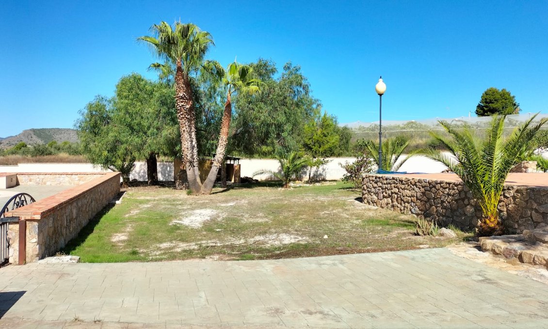 Revente - Villa -
Aspe - Inland