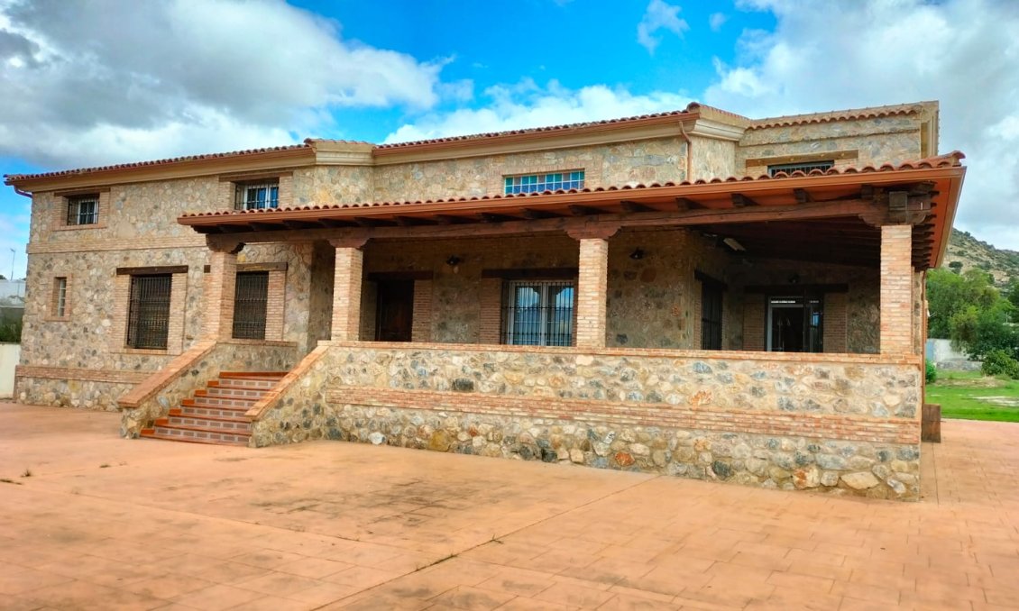 Revente - Villa -
Aspe - Inland