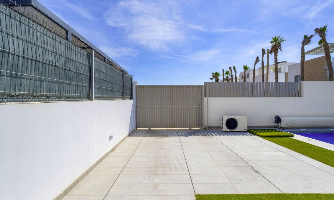 Segunda mano - Villa -
Guardamar del Segura - Costa Blanca