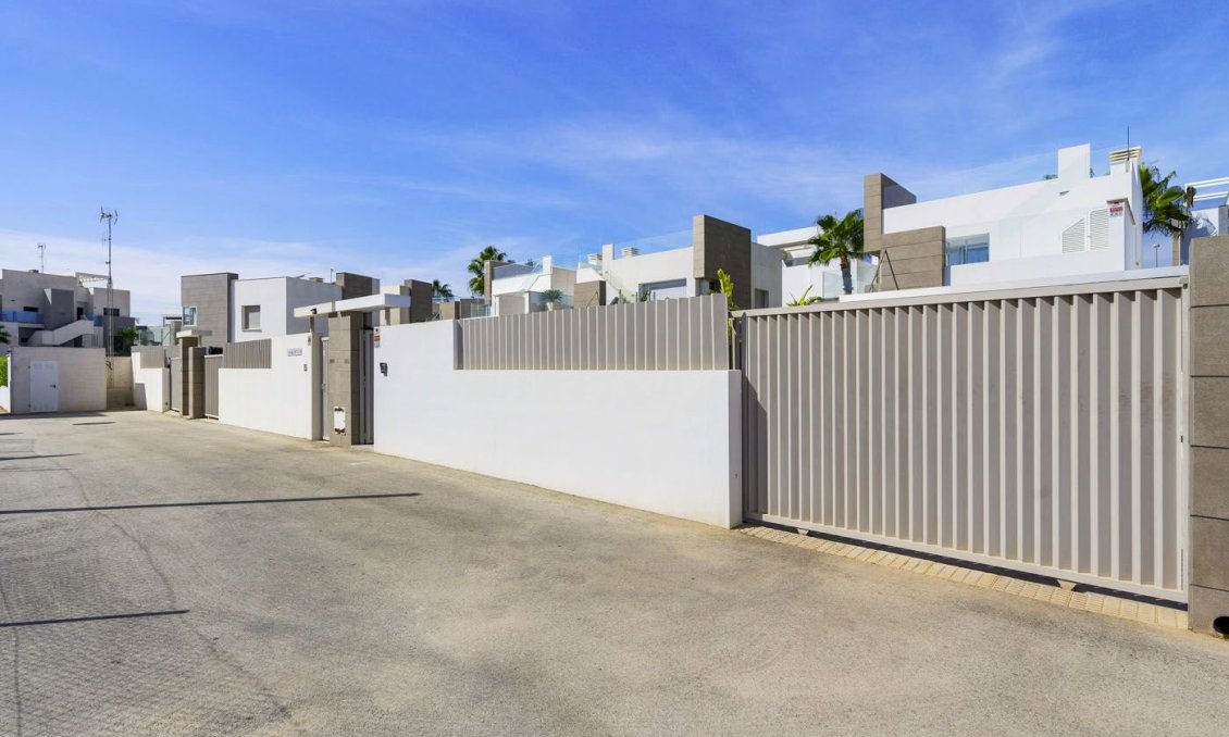 Segunda mano - Villa -
Guardamar del Segura - Costa Blanca
