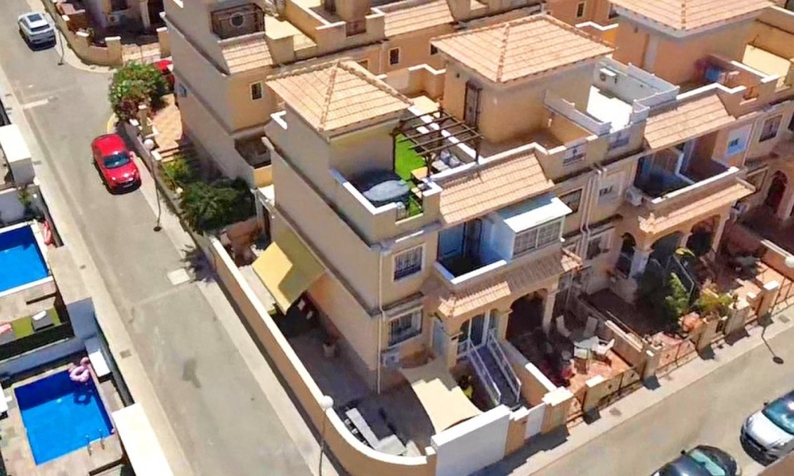 Segunda mano - Town House -
Orihuela Costa - Costa Blanca