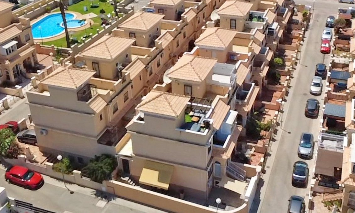 Segunda mano - Town House -
Orihuela Costa - Costa Blanca