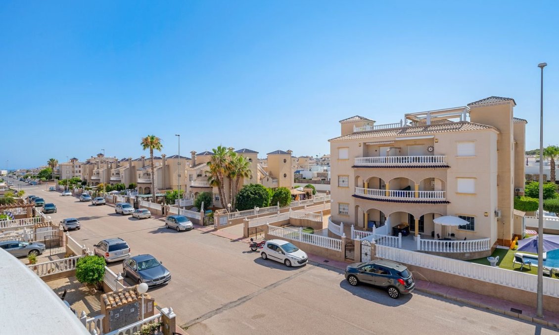 Revente - Apartment Penthouse -
Cabo Roig - Costa Blanca