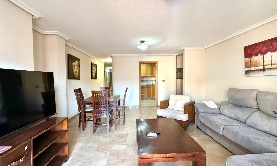Wiederverkauf - Wohnung -
Torrevieja