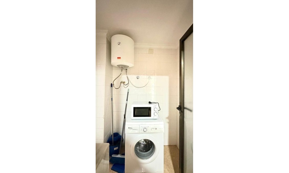 Wiederverkauf - Wohnung -
Torrevieja