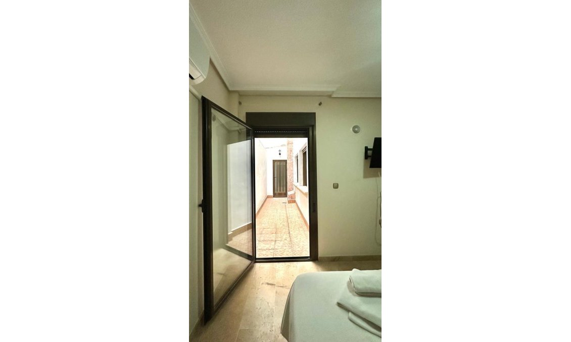 Wiederverkauf - Wohnung -
Torrevieja