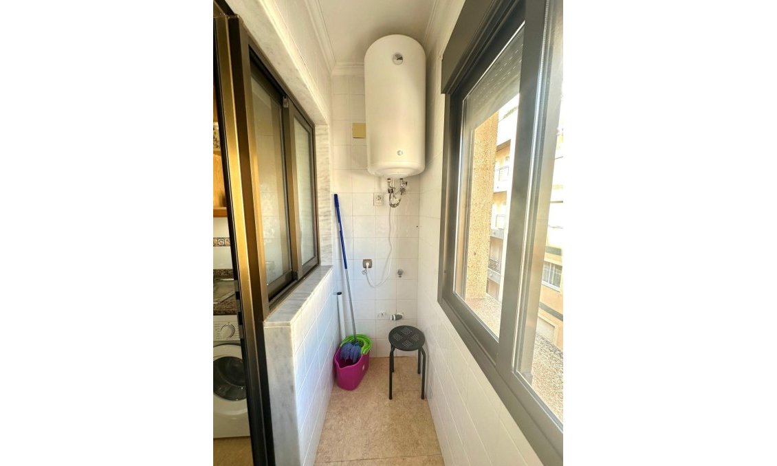 Revente - Appartement -
Torrevieja