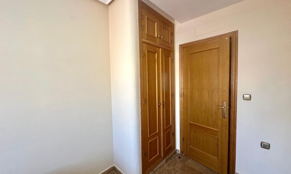 Revente - Appartement -
Torrevieja
