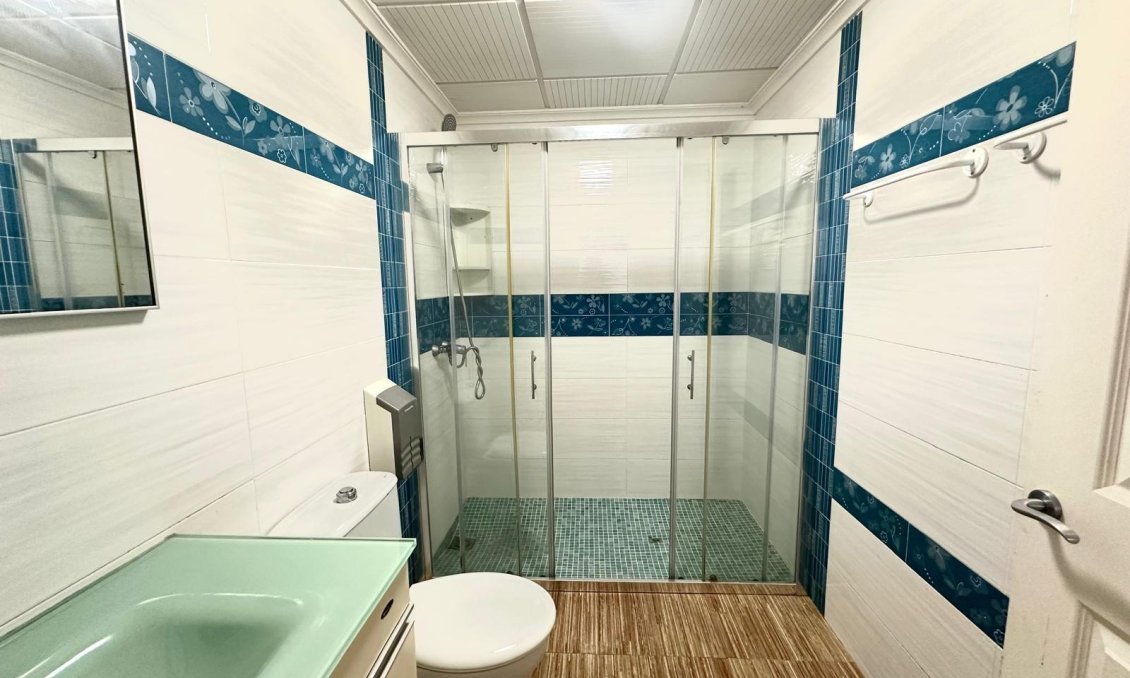 Segunda mano - Apartamento -
Torrevieja - Playa del Cura