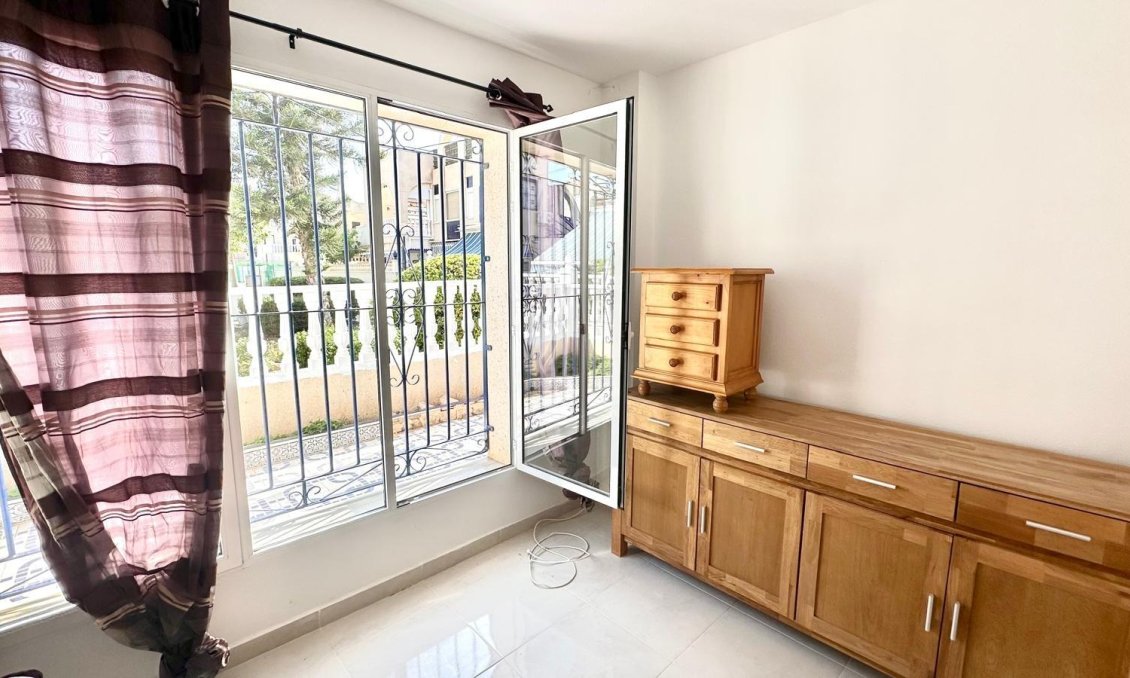 Segunda mano - Town House -
Torrevieja - Carrefour