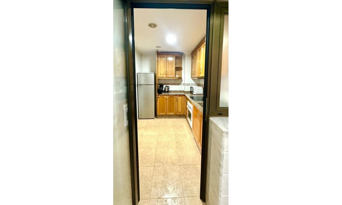 Revânzare - Apartament -
Torrevieja