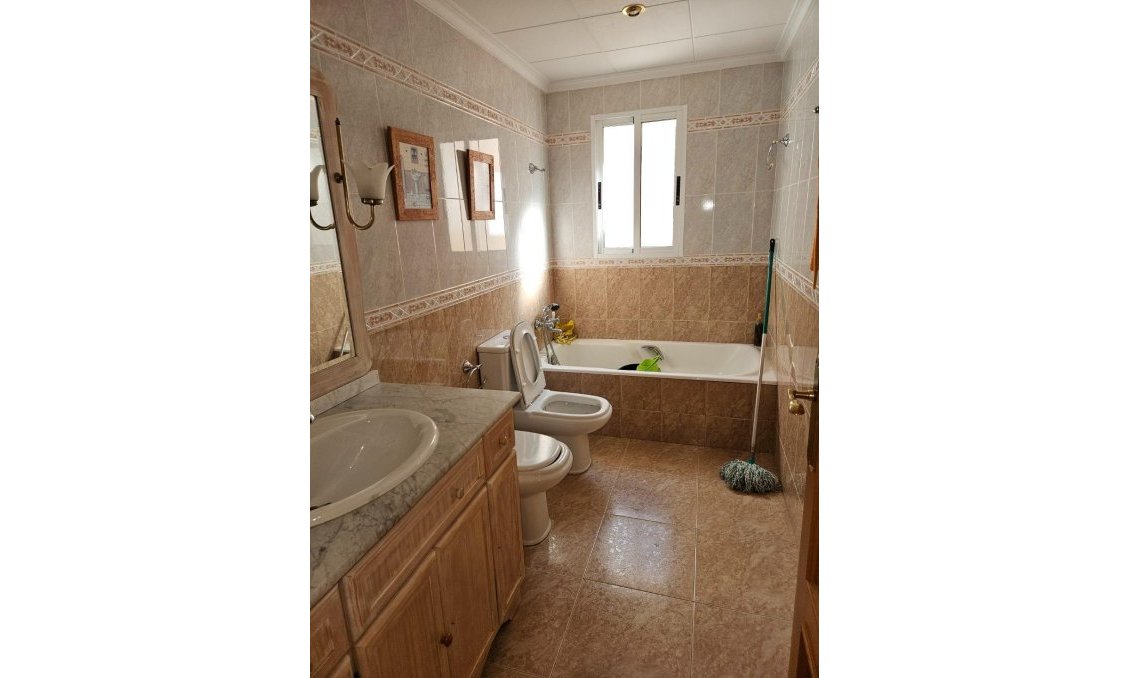 Revente - Appartement -
Monóvar/Monóver - Comunidad Valenciana