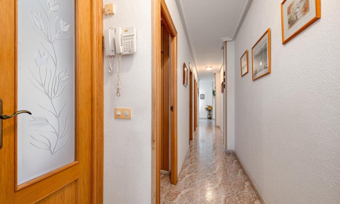 Segunda mano - Apartamento -
Guardamar del Segura - Pueblo
