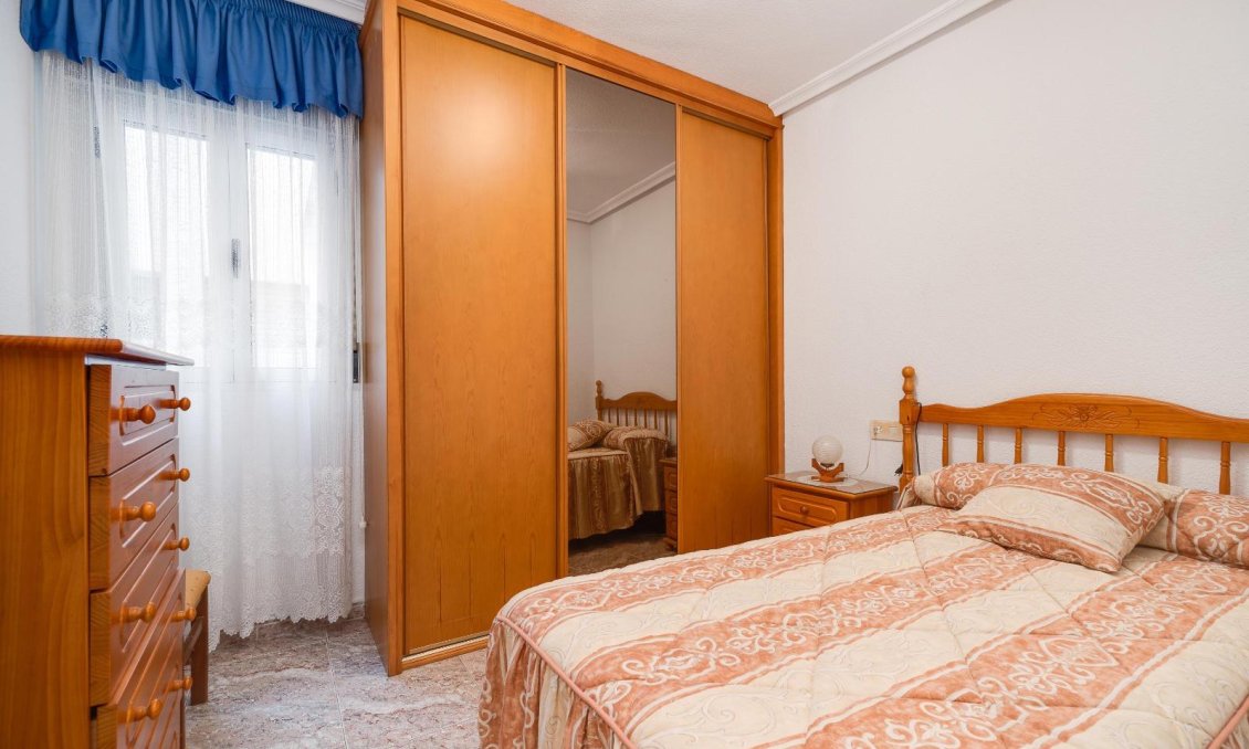 Segunda mano - Apartamento -
Guardamar del Segura - Pueblo