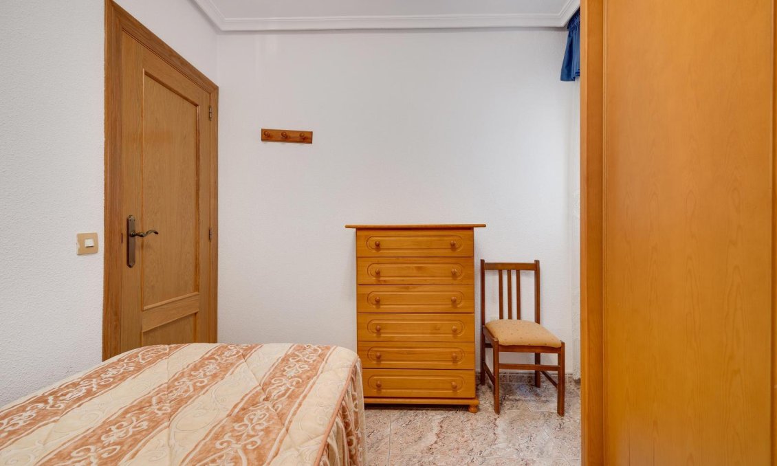 Segunda mano - Apartamento -
Guardamar del Segura - Pueblo