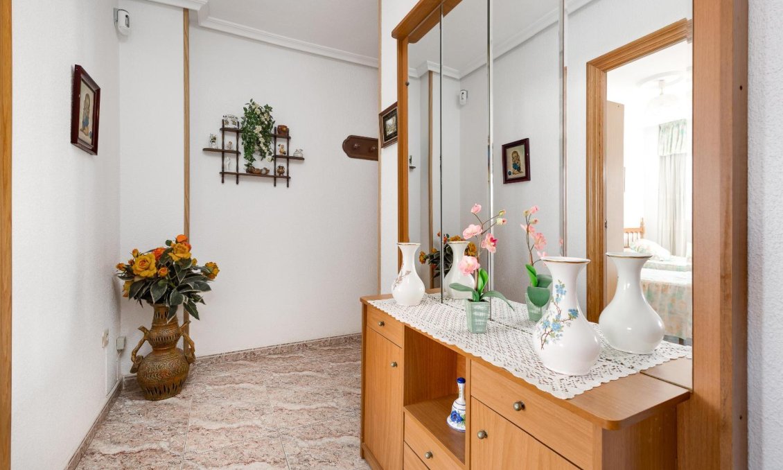 Segunda mano - Apartamento -
Guardamar del Segura - Pueblo
