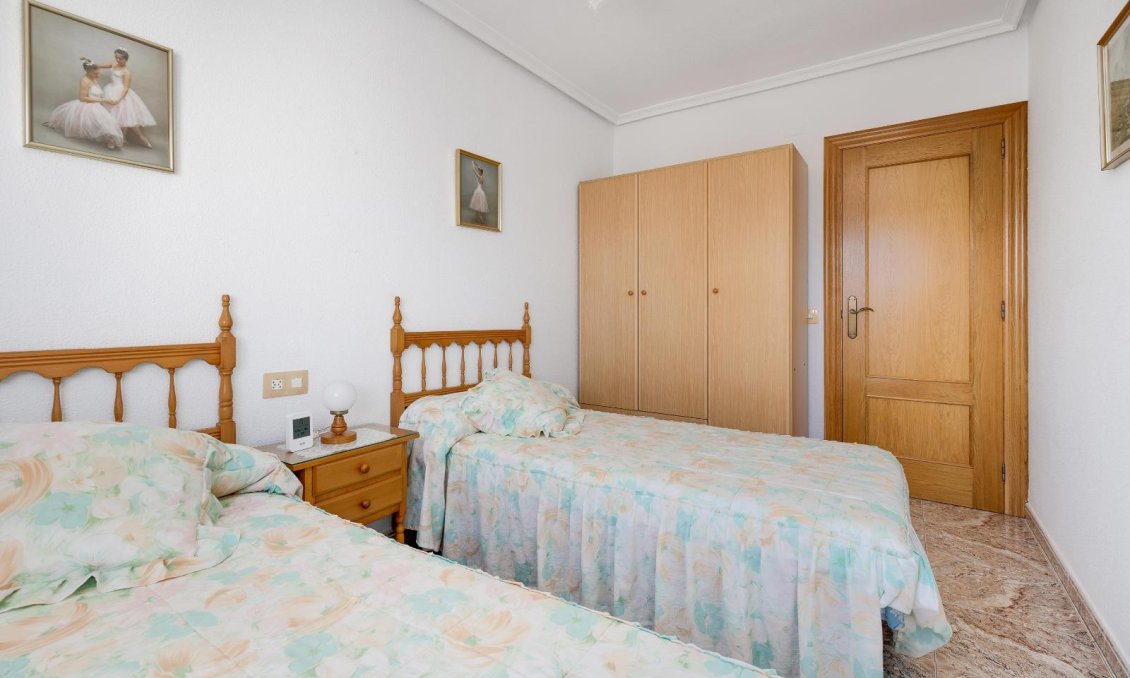 Segunda mano - Apartamento -
Guardamar del Segura - Pueblo