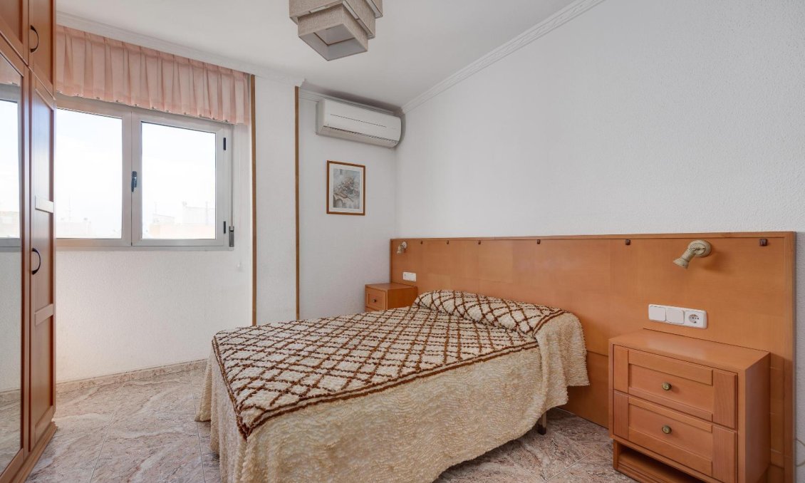 Segunda mano - Apartamento -
Guardamar del Segura - Pueblo