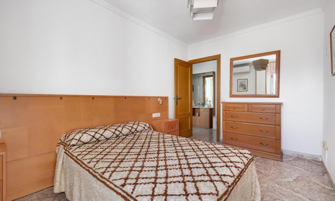 Segunda mano - Apartamento -
Guardamar del Segura - Pueblo