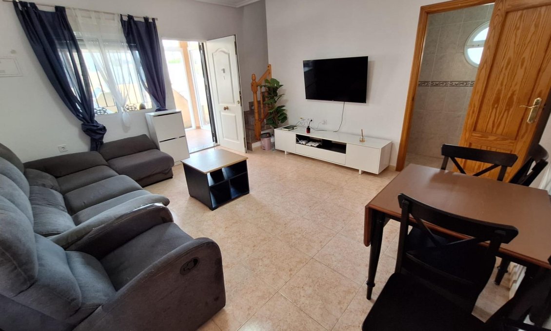 Használt Ingatlanok - Villa -
Orihuela Costa - Villamartín-las Filipinas