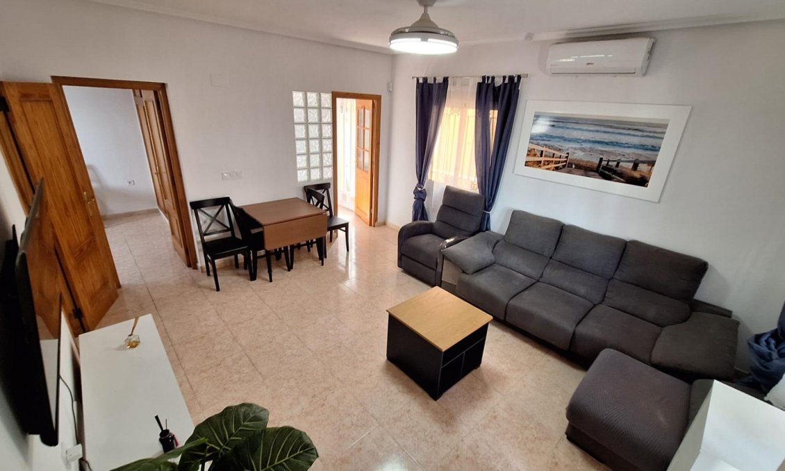 Használt Ingatlanok - Villa -
Orihuela Costa - Villamartín-las Filipinas