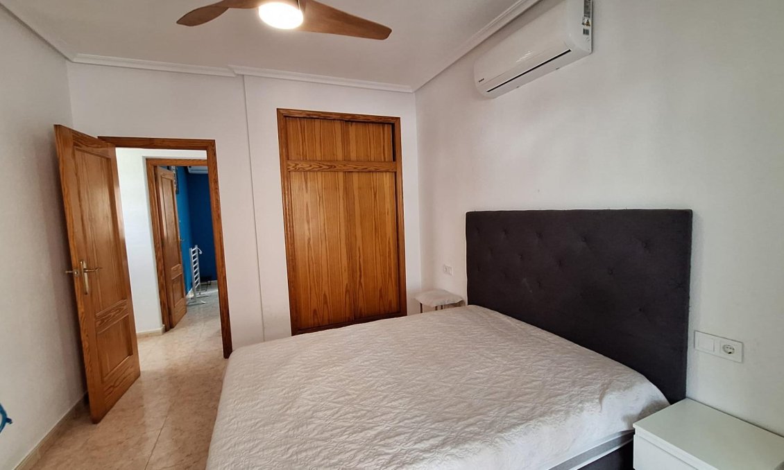 Használt Ingatlanok - Villa -
Orihuela Costa - Villamartín-las Filipinas