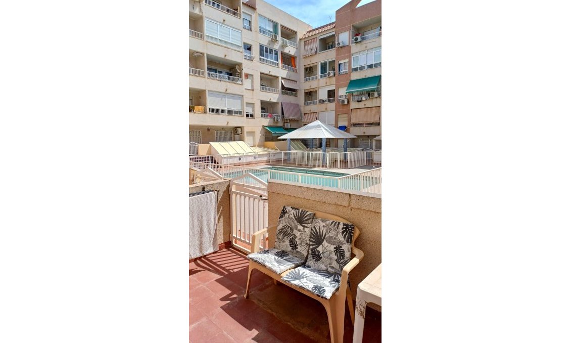 Segunda mano - Apartamento -
Torrevieja - Playa del Cura
