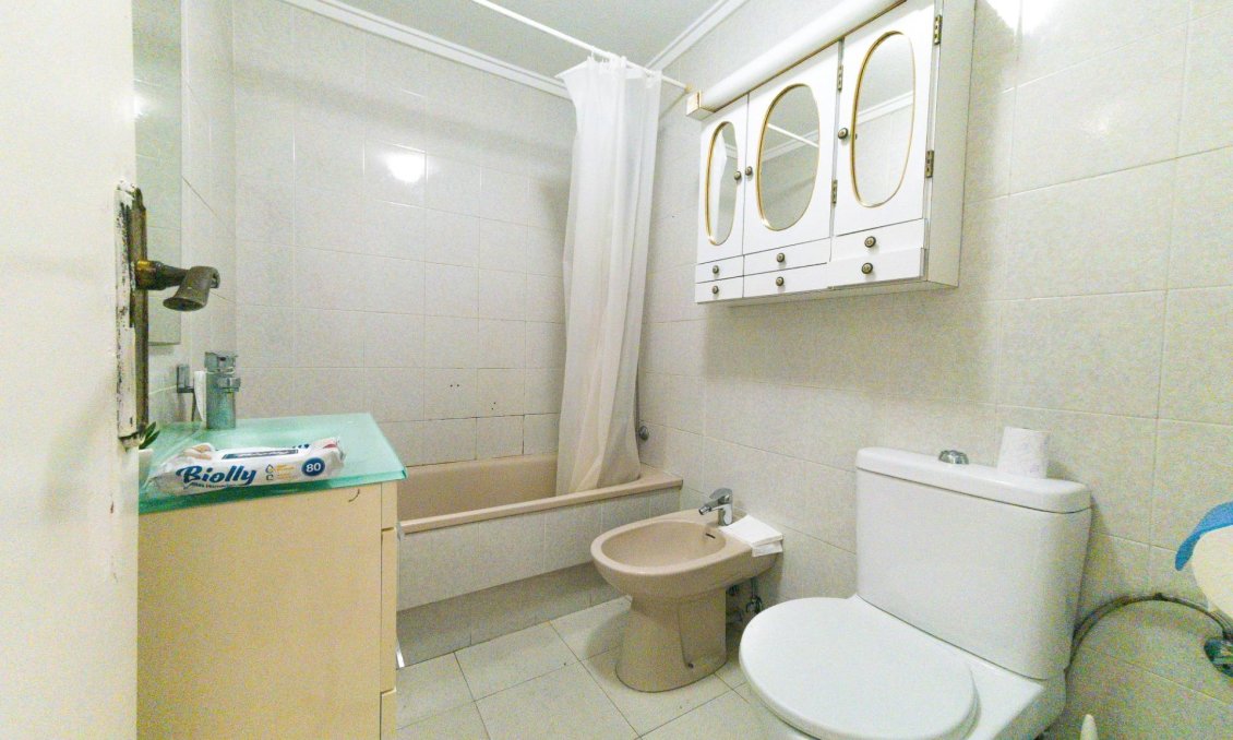 Segunda mano - Apartamento -
Torrevieja - Playa del Cura
