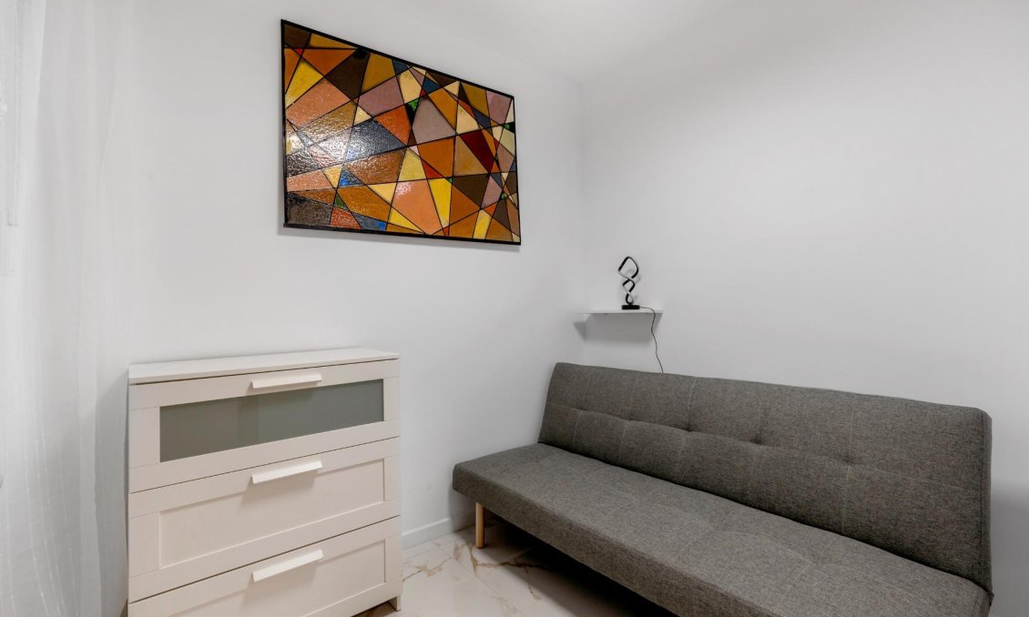 Segunda mano - Apartamento -
Torrevieja - Playa del Cura