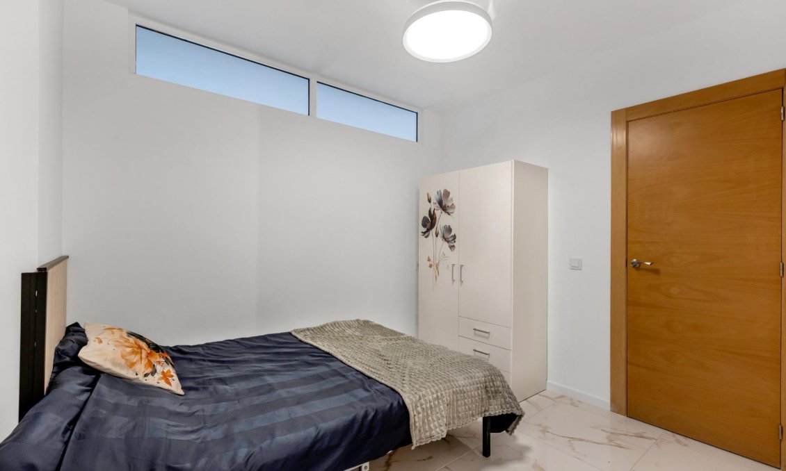 Segunda mano - Apartamento -
Torrevieja - Playa del Cura