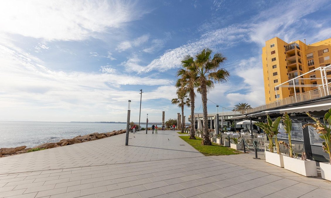 Segunda mano - Apartamento -
Torrevieja - Playa del Cura