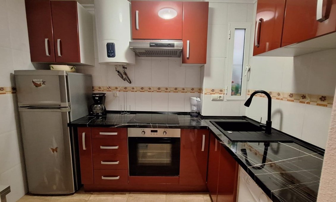 Használt Ingatlanok - Apartman -
Torrevieja - Playa del Cura