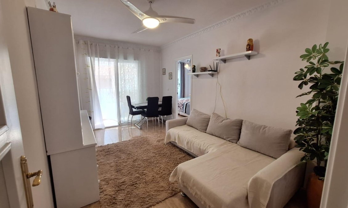 Használt Ingatlanok - Apartman -
Torrevieja - Playa del Cura