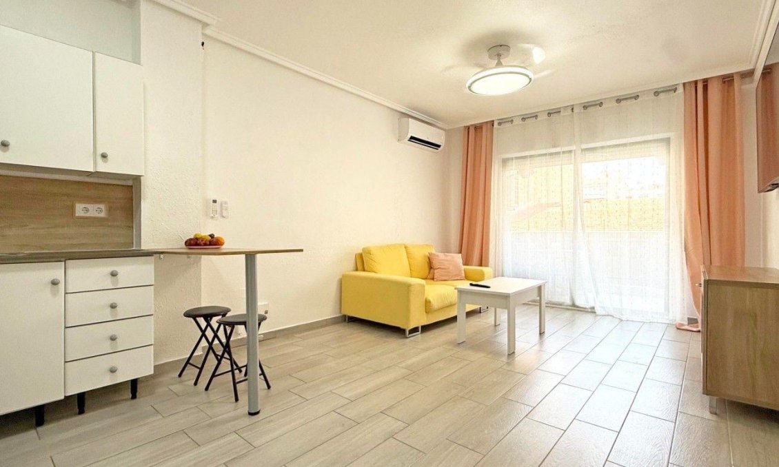 Wiederverkauf - Wohnung -
Torrevieja - Playa del Cura