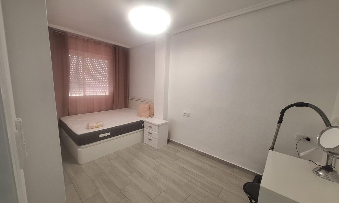 Wiederverkauf - Wohnung -
Torrevieja - Playa del Cura