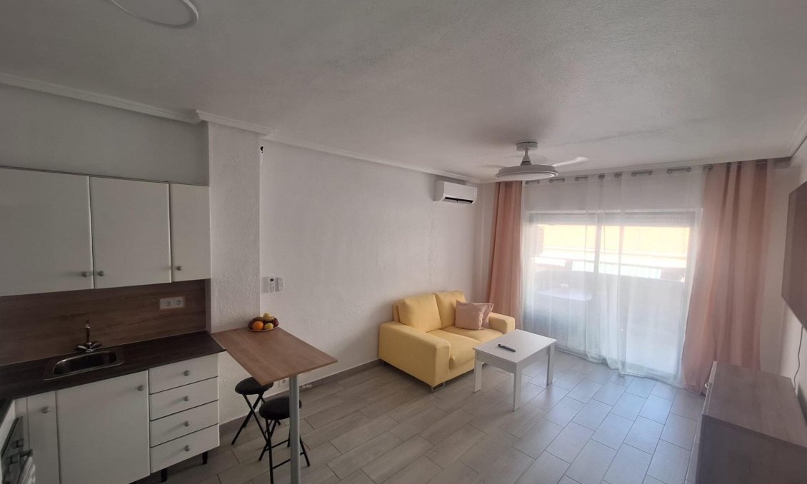 Wiederverkauf - Wohnung -
Torrevieja - Playa del Cura