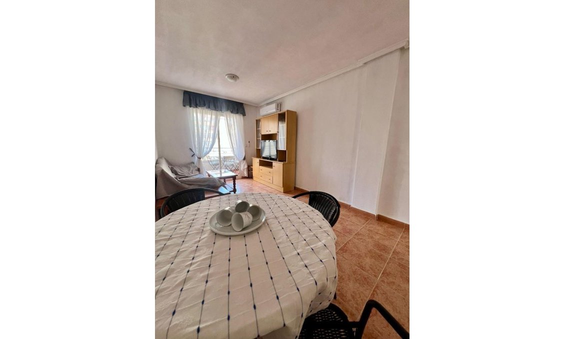 Segunda mano - Apartamento -
Torrevieja - Playa de los Locos
