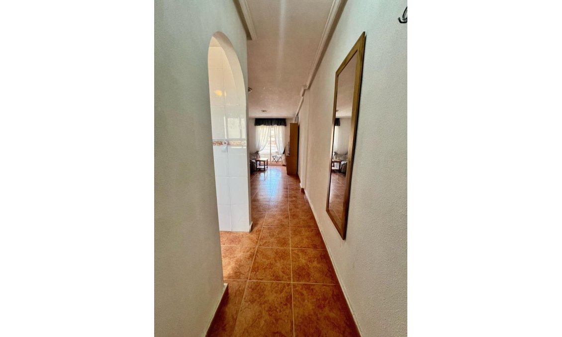 Segunda mano - Apartamento -
Torrevieja - Playa de los Locos