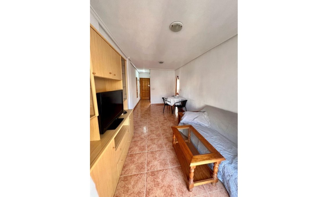 Segunda mano - Apartamento -
Torrevieja - Playa de los Locos