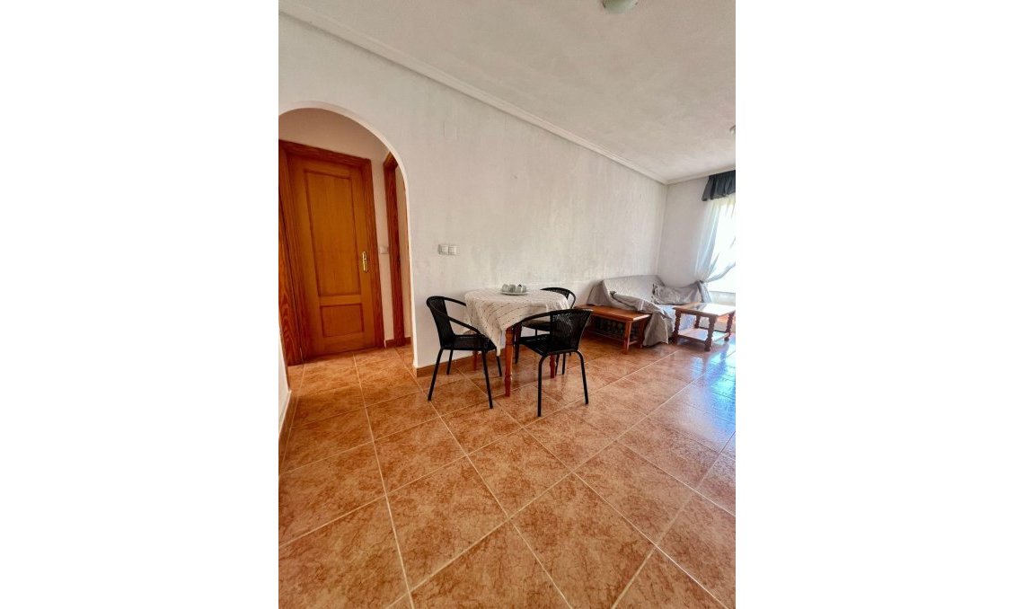 Segunda mano - Apartamento -
Torrevieja - Playa de los Locos